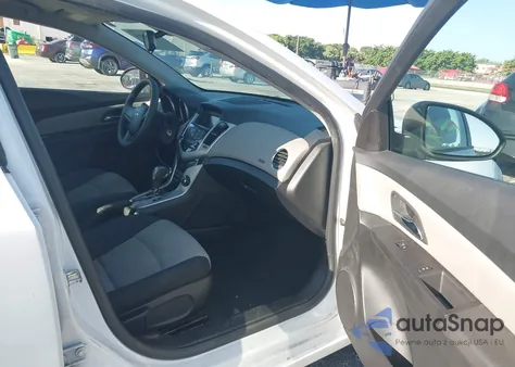 2016 Chevrolet Cruze Limited Ls z USA, uszkodzony, nr VIN 1G1PC5SH6G7208643